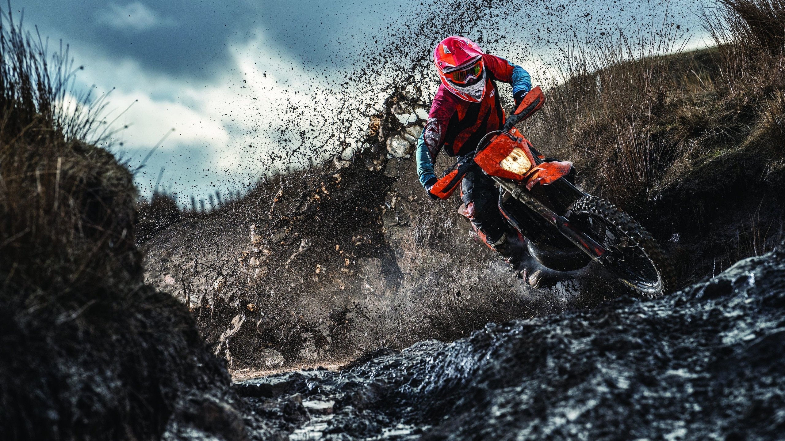 kaiyun app download-史上最“惊艳”的逆转战，库里在落后多分的情况下带队完成史诗逆转！